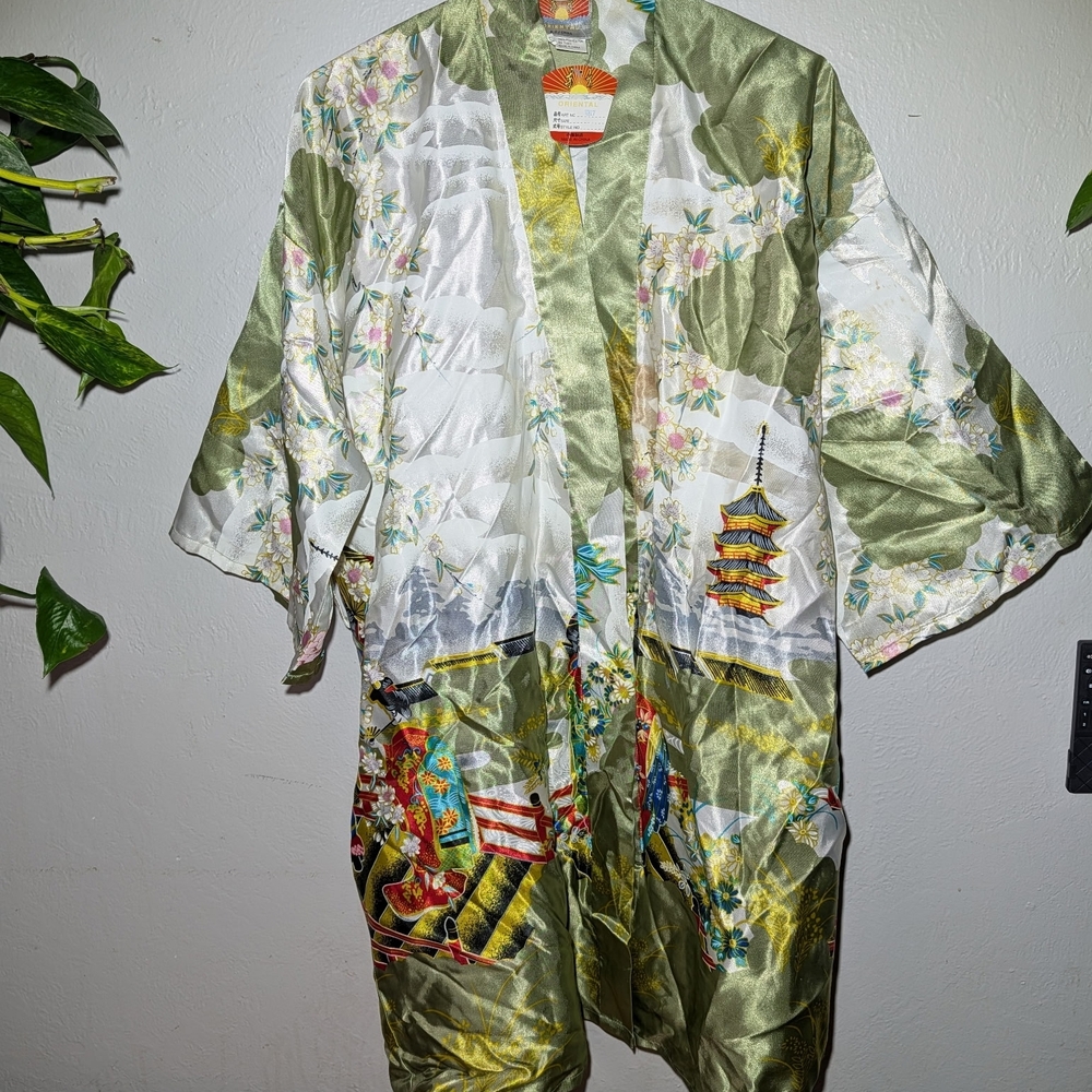 Silk-Feel Floral & Pagoda Kimono Robe - Olive Green & White